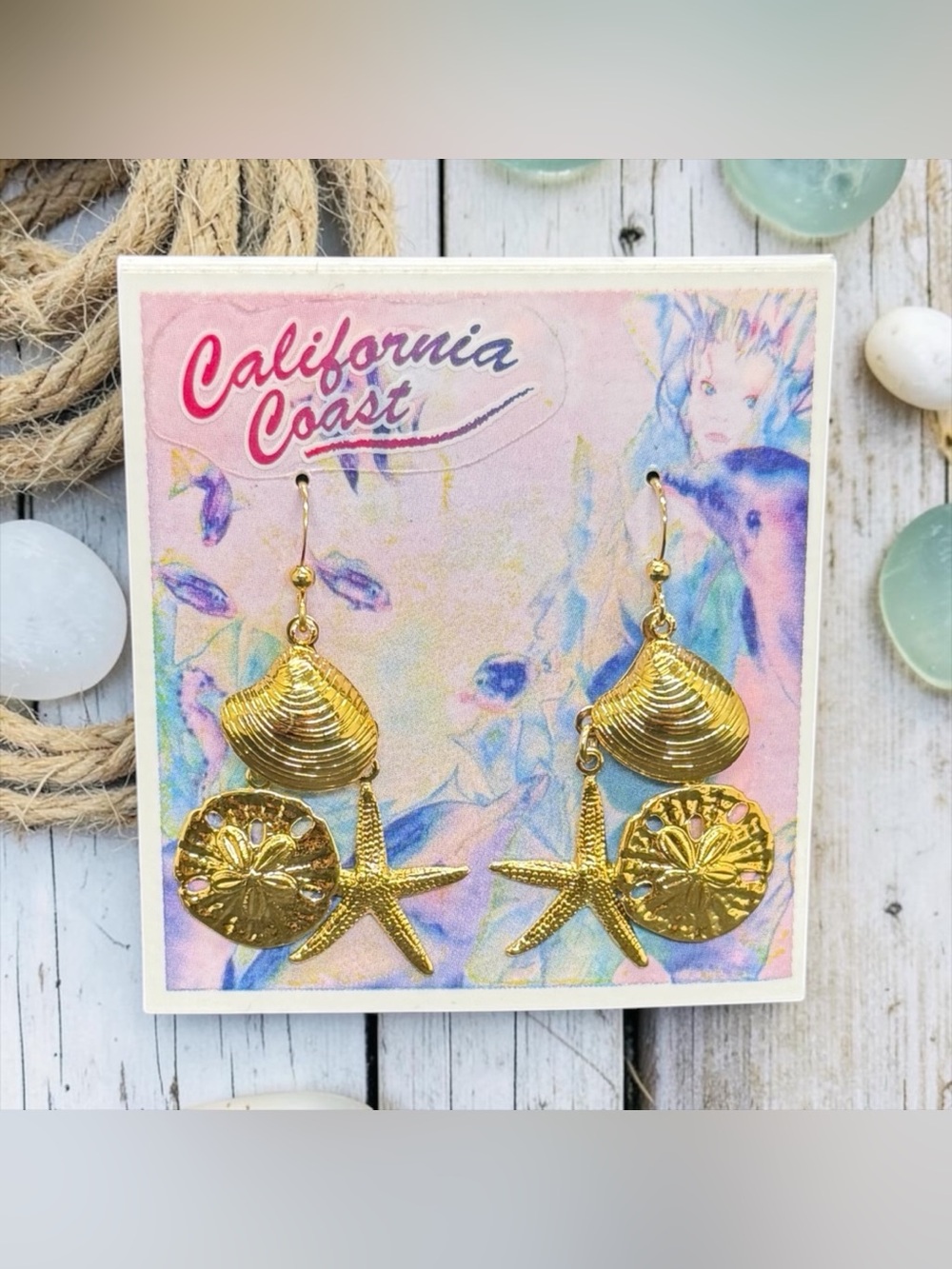 🐚CALIFORNIA COAST🐚Gold-Tone Sand Dollar, Shell & Starfish Dangle Earrings/NIP